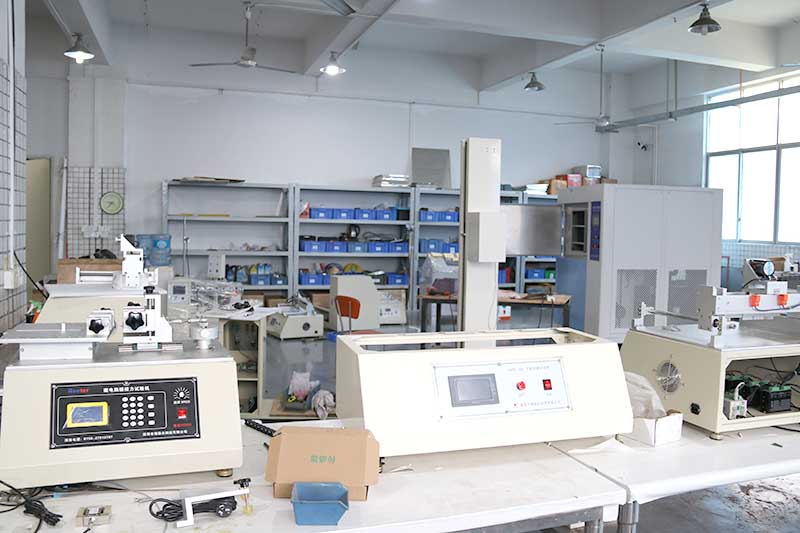 高低溫試驗箱廠家裝配區(qū)